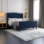 Tweepersoons bed met fluwelen bekleding, gewatteerd hoofdbord met zijpanelen en houten lattenbodem