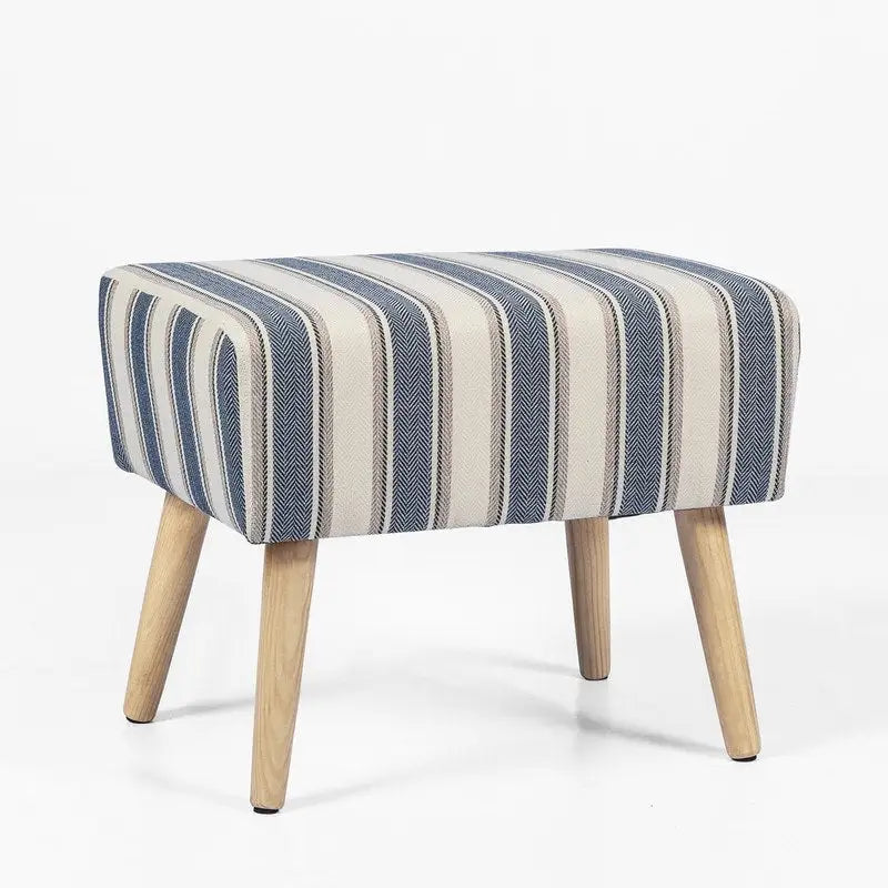Voetenbankje met houten poten