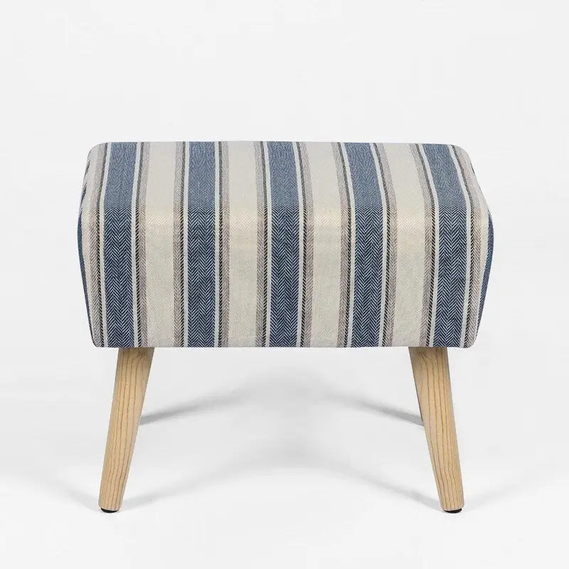 Voetenbankje met houten poten