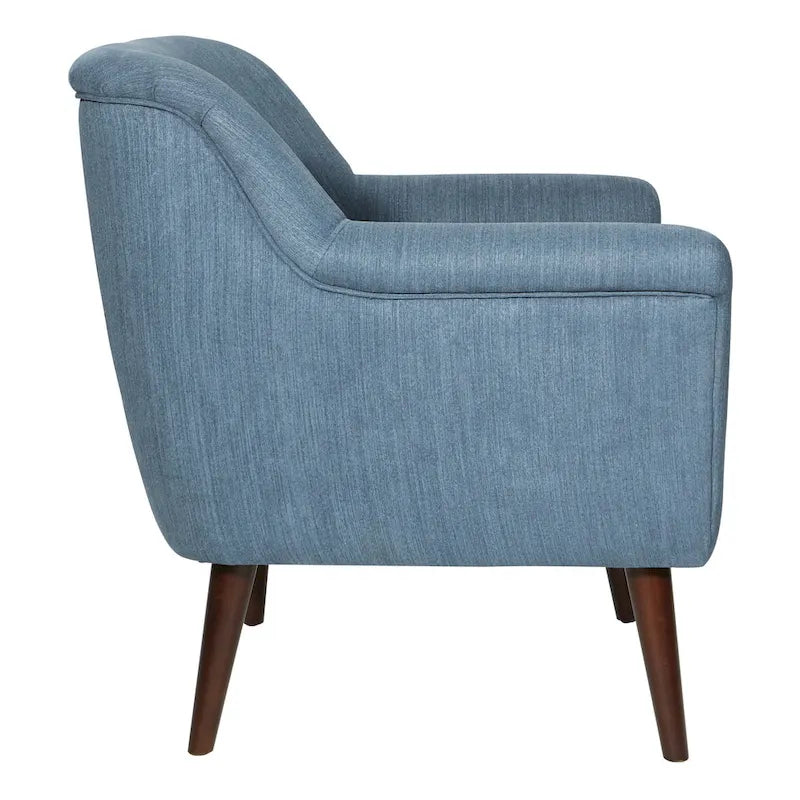 Fauteuil met rolarmen en houten poten