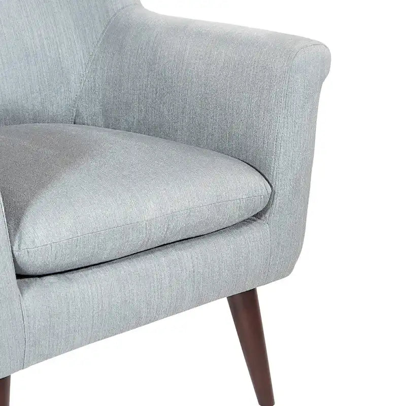 Fauteuil met rolarmen en houten poten