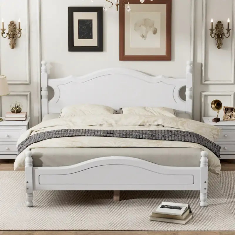 Houten bedframe in retrostijl met hoofdeinde